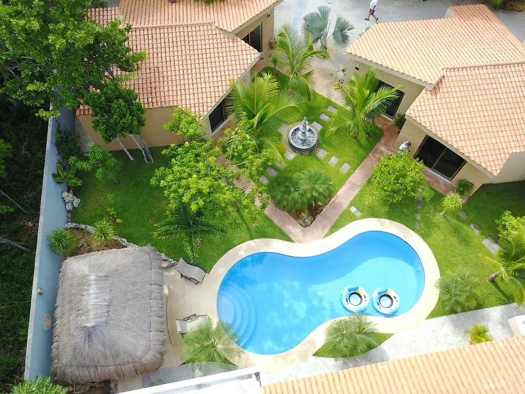Alojamento de Acomodação e Pequeno-almoço Myoli B&B. Playa Del Carmen, Mexico