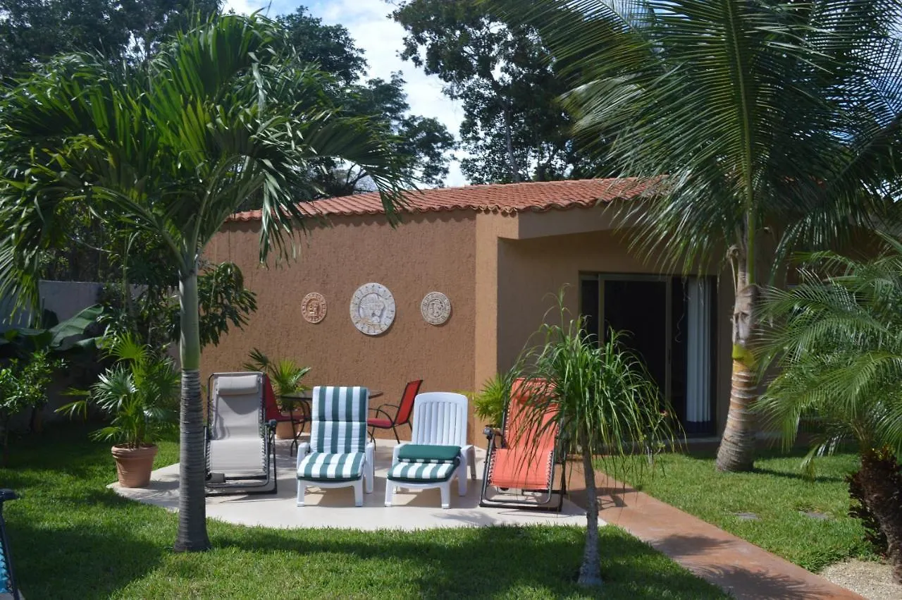 Myoli B&B. Playa del Carmen, México Bed and breakfast